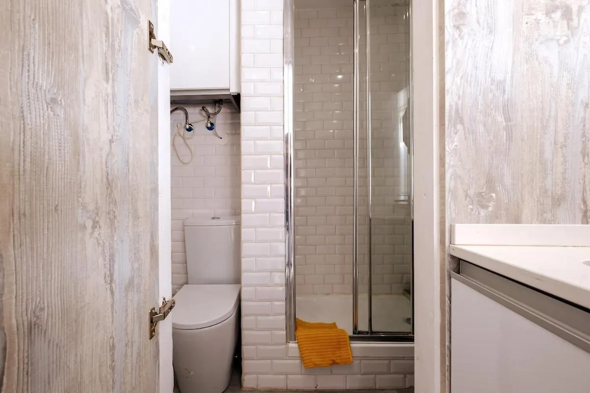 Citadel Crest First Floor Apartment Lisbon 0*,  Portugal